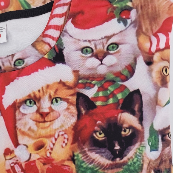 2/40⭐SOLD⭐Christmas Pre-Shrunk Sweater - Picture 2 of 9